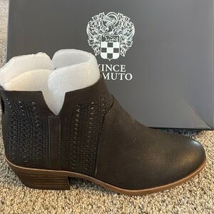 Vince camuto grey leather booties 7